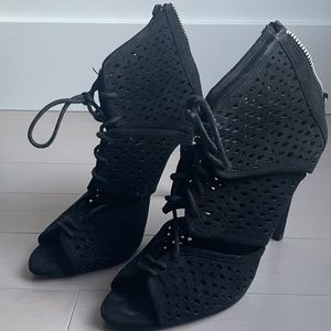 Zara shoe size 7